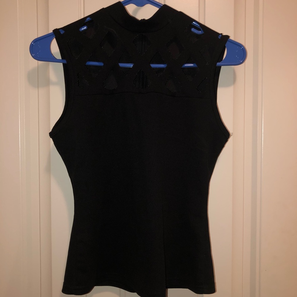 sleeveless top with cut outs!